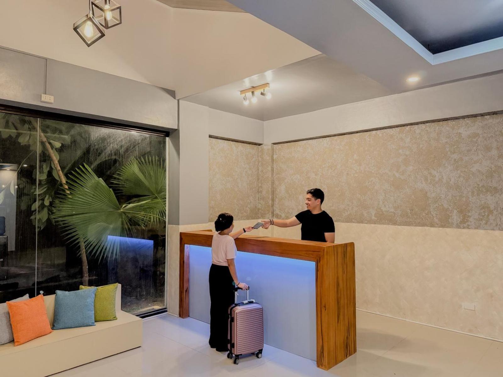 Goofy Ants Hostel Puerto Princesa ภายนอก รูปภาพ