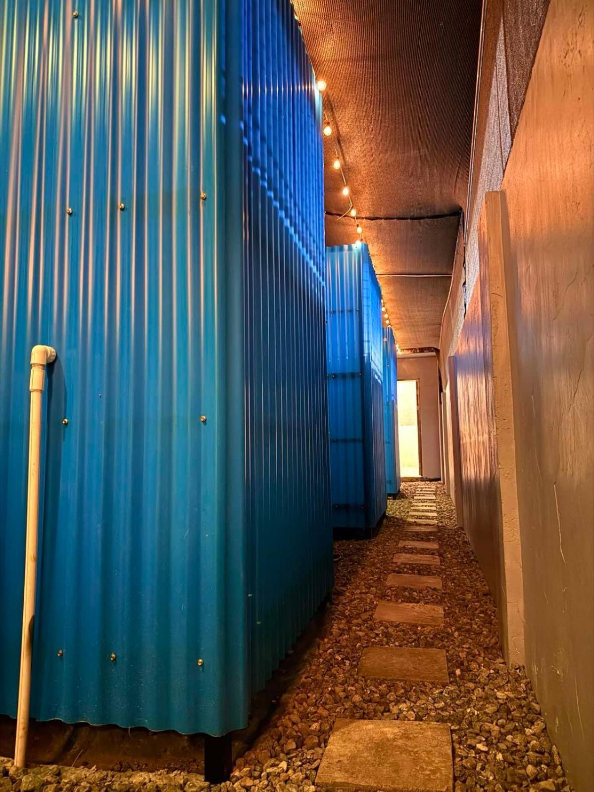 Goofy Ants Hostel Puerto Princesa ภายนอก รูปภาพ