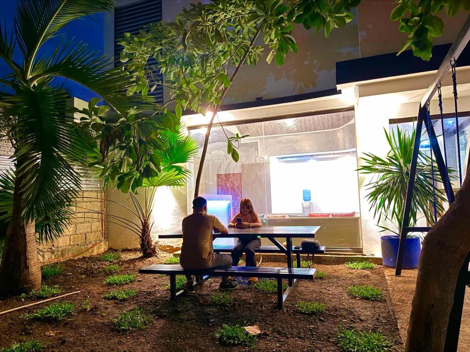 Goofy Ants Hostel Puerto Princesa ภายนอก รูปภาพ